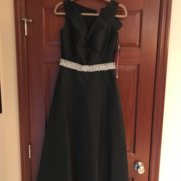 Jovani Dresses & Skirts - Black Jovani prom dress
